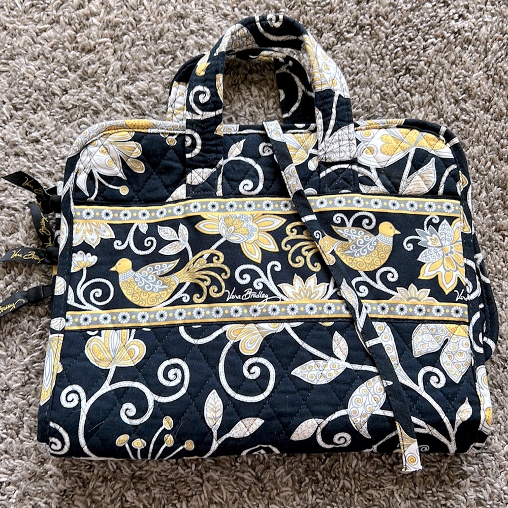 Vera Bradley Hanging toiletry bag - black and yellow -4 pockets -great condition